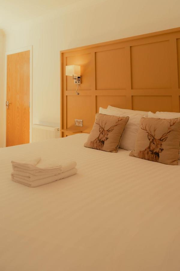 The Ballinluig Inn Pitlochry Bagian luar foto