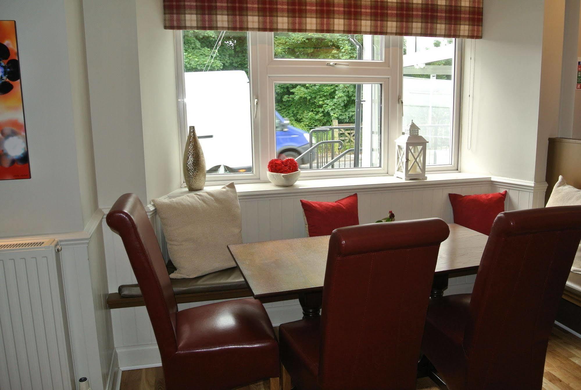 The Ballinluig Inn Pitlochry Bagian luar foto